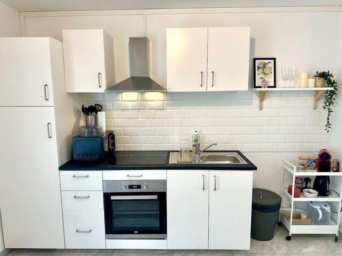 Appartement Au Coeur Du Quartier Taittinger à Reims Extérieur photo
