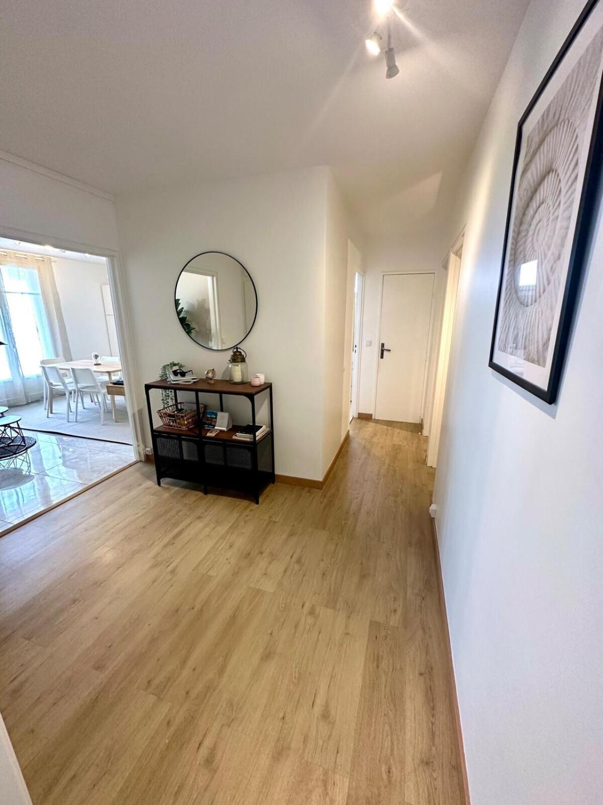 Appartement Au Coeur Du Quartier Taittinger à Reims Extérieur photo